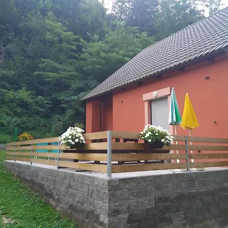 Na Rece Sazave * Samopse
